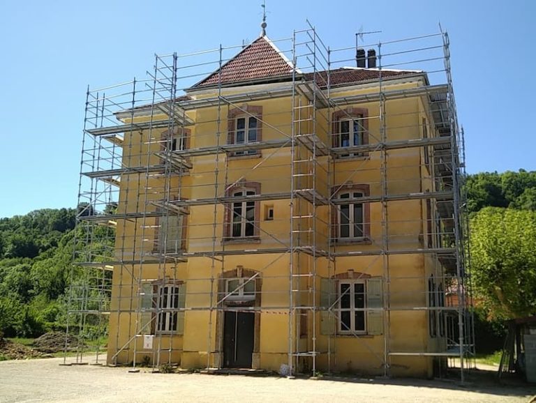 Échafaudage fixe pour une maison individuelle à Saint victor-de-Cessieu (38)